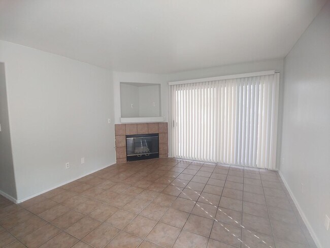 PRIVATE COMMUNITY WHICH INCLUDES POOLS AND... - PRIVATE COMMUNITY WHICH INCLUDES POOLS AND...