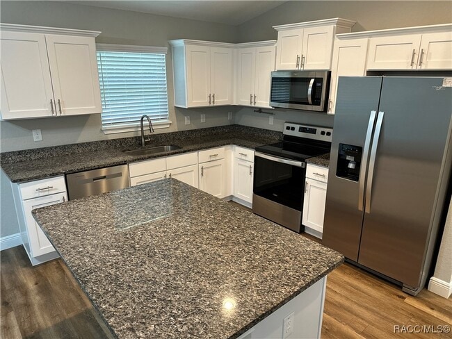 Photo - 13 Locust Dr