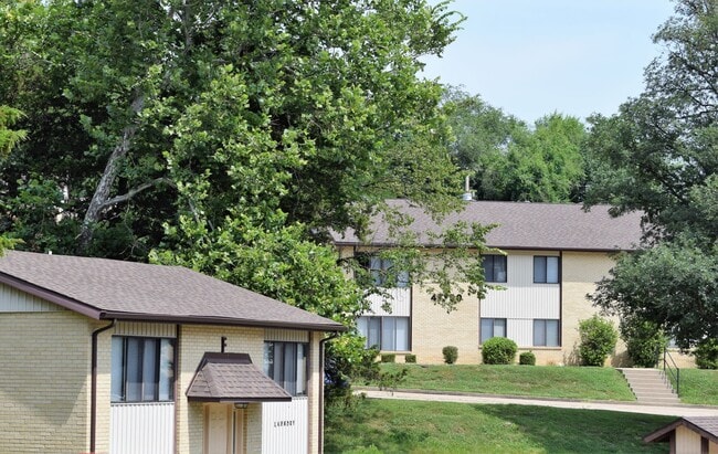 Photo - Hidden Oaks Apartments Unit 405F