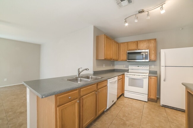 Photo - 3131 W Park St