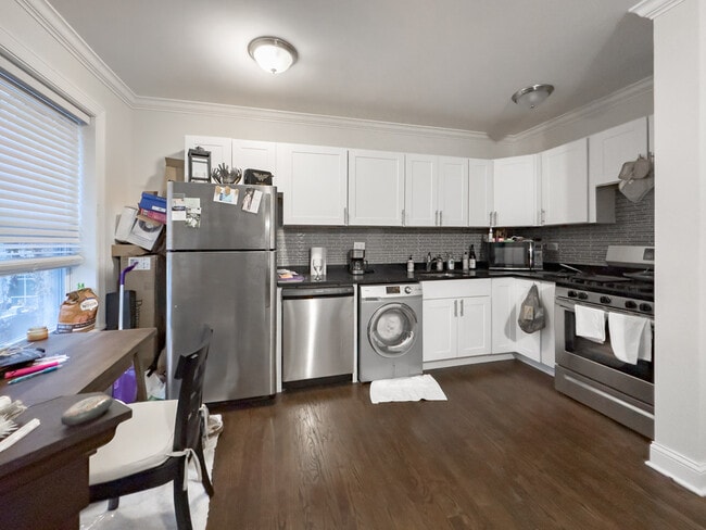 Photo - 2129 N Dayton St Unit 701