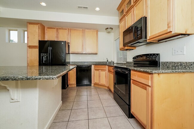 Photo - 20009 Elgin Dr