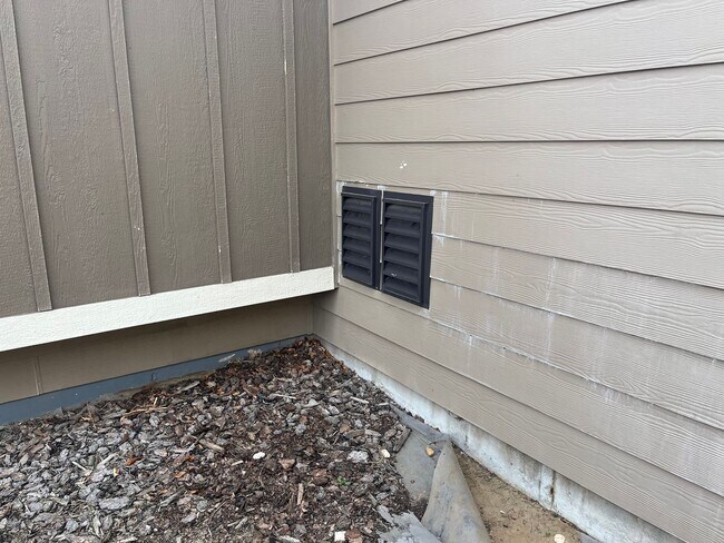 Photo - Amazing 3 Bed, 2 Bath, 3 Car Garage Home f...