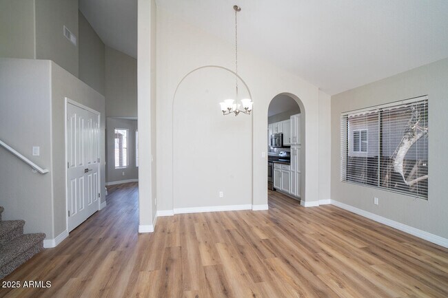 Photo - 2550 E Taro Ln