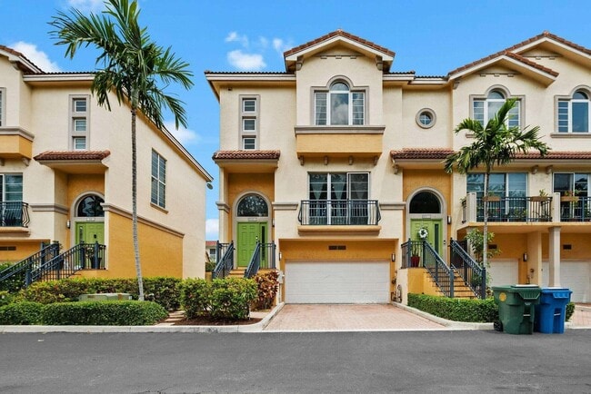 Building Photo - 2001 Coral Heights Blvd