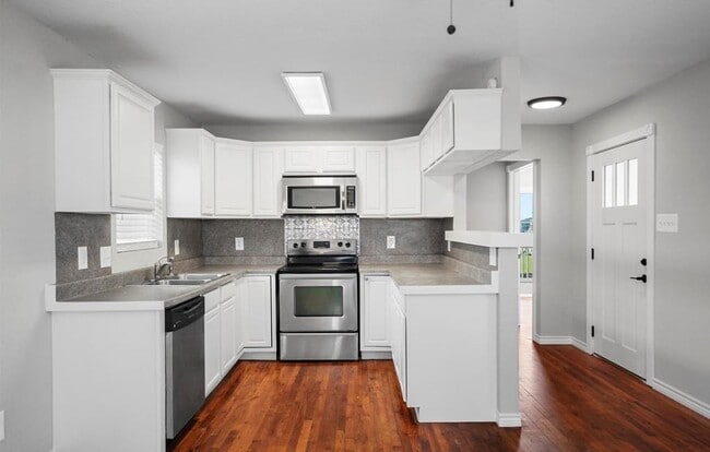 Photo - 109 Bayou Vista Dr