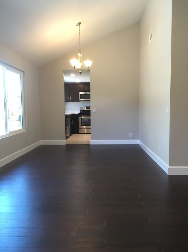 Photo - Single Story Stunner!