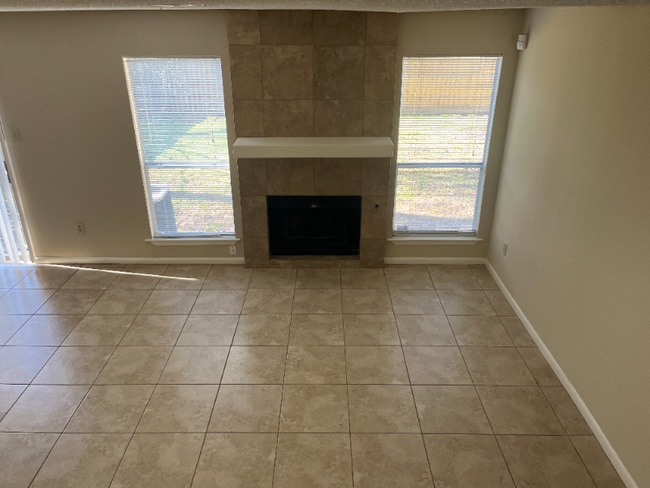 3 Blue Fox Ct