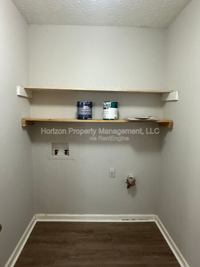 Photo - 5142 Farm Pl Dr NE