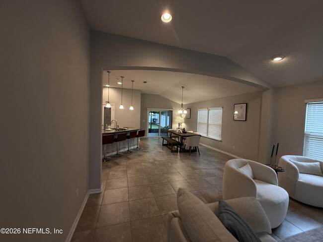 Photo - 686 Glendale Ln