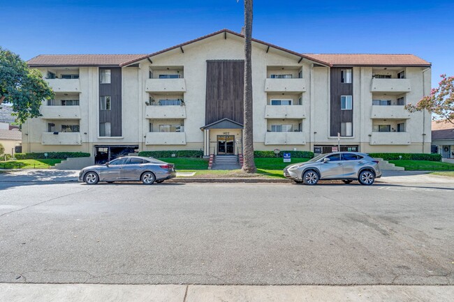 Building Photo - 1422 Rock Glen Ave Unit 1422 Rock Glen Ave. #214