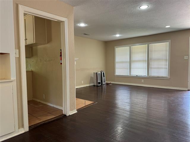 901 UTA Blvd