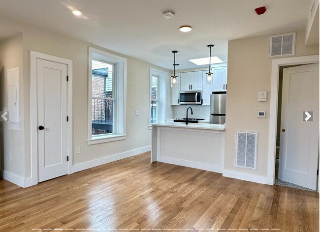 Photo - 66 N Margin St Unidad 4R