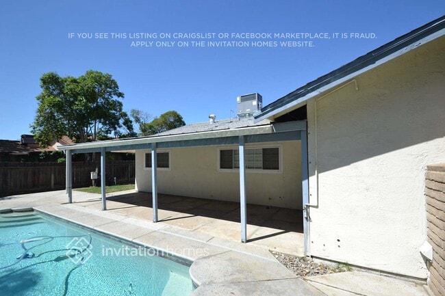 Photo - 1542 Claremont Dr