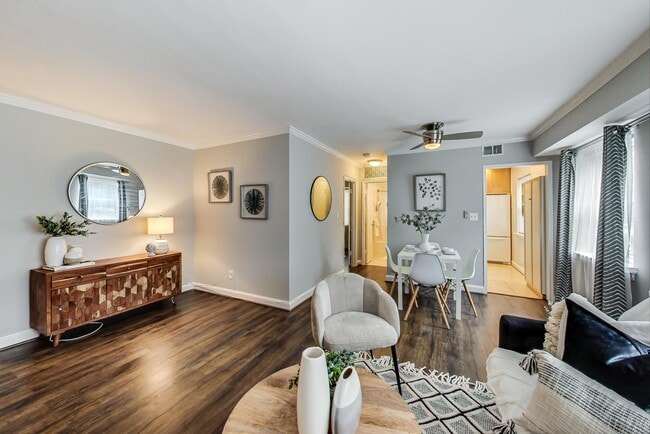 Photo - 1303 N Ode St Unidad 215