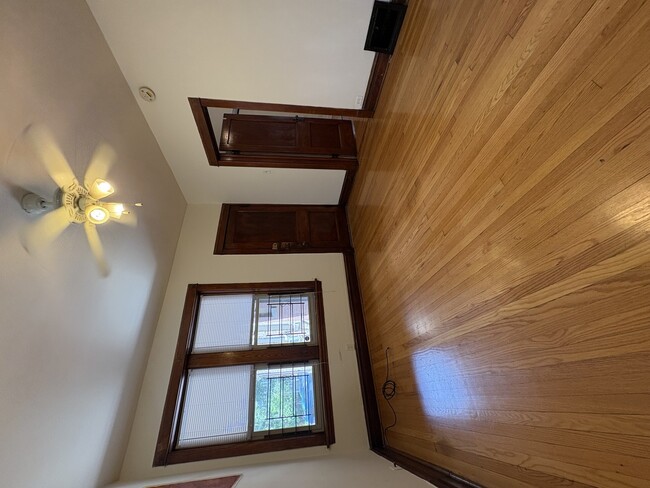Photo - 2170 W Windsor Ave Unit 2R