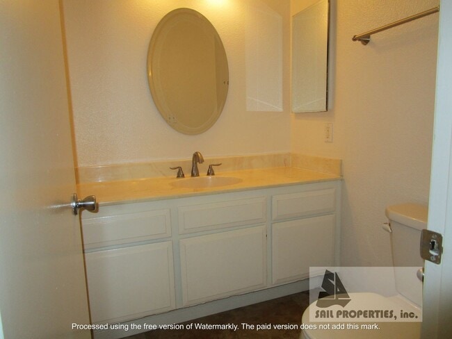 Photo - 2 Bedroom Condo for Lease in Desirable Long Beach Community Unidad 1