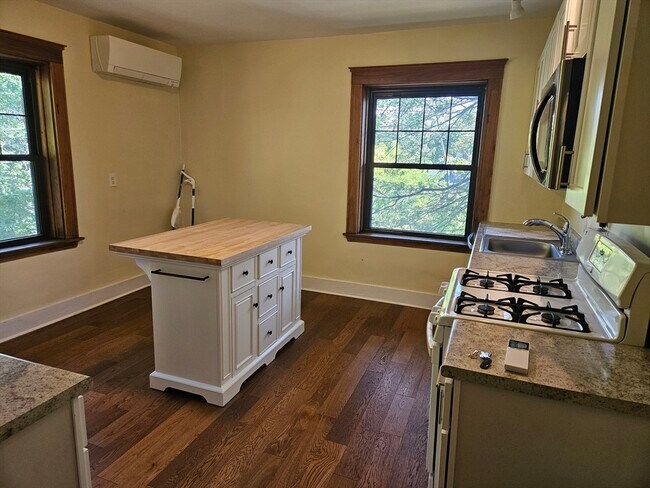 57 Cummings Rd Unit 2