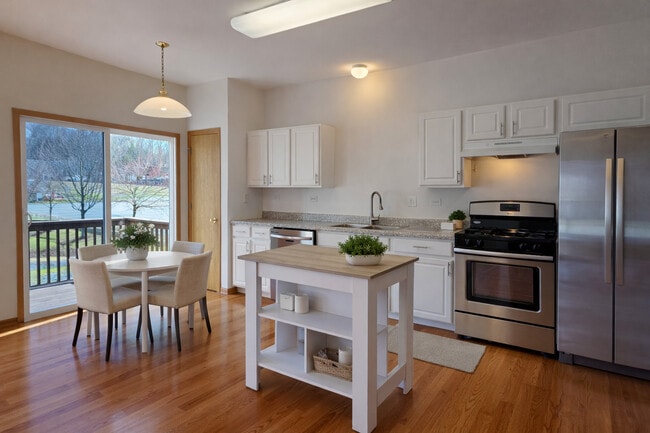 Photo - 212 Willow Blvd