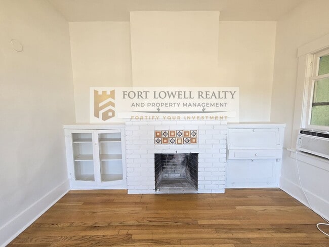 Photo - 646-648 E 8th St Unit 8thSt648