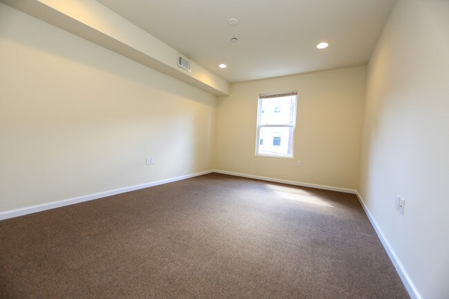 bedroom - 1528 Willington St Unit B