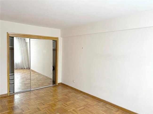 Photo - 2299 E 13th St