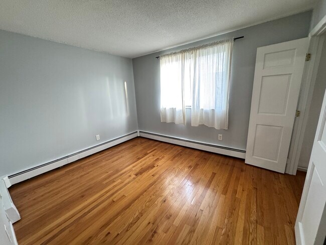 Photo - 14 Murdock St Unit 37