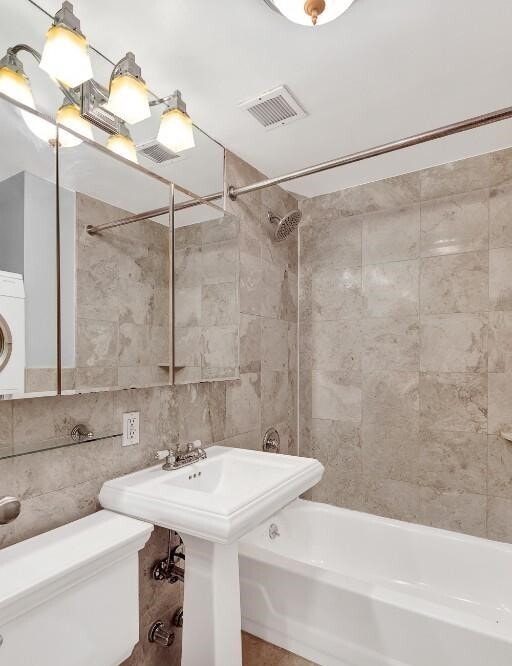 Photo - 233 E 29th St Apartment Unit 4N