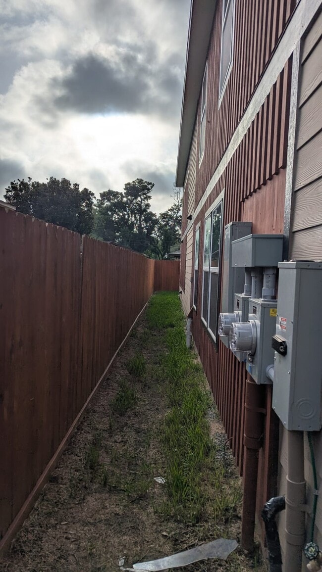 Photo - 7904 Shotwell St