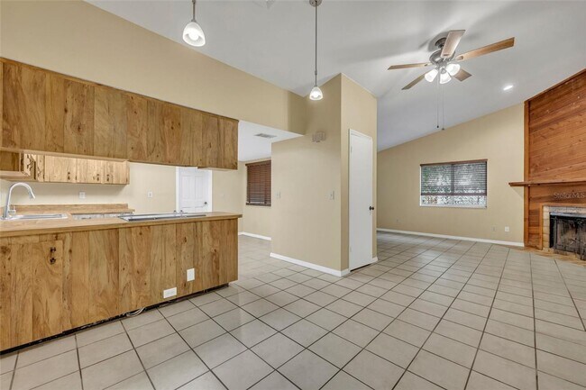 Photo - 3/2 Duplex in the heart of Maitland