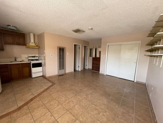 Photo - Large Studio Unit E