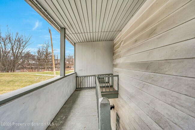 Photo - 8 Green Ridge St