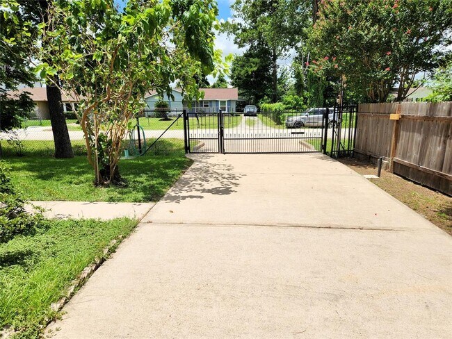 Photo - 19122 Sears Dr