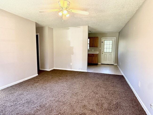 Photo - 8170 Geiger St NW Unidad 8170 Geiger