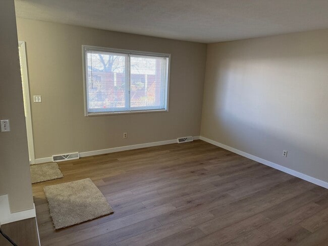 Photo - Spacious 2-bed, 1.5-bath Townhouse-Delivers Comfort & Convenience