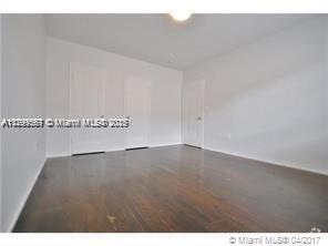 Building Photo - 1995 Marseille Dr Unit 7 Rental