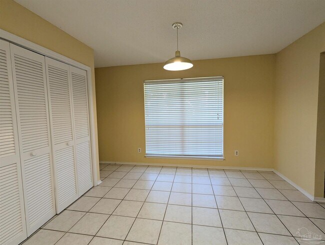 Photo - 512 Quail Nest Ln