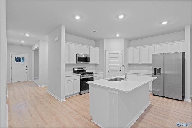 Photo - 15008 Greenleaf Dr