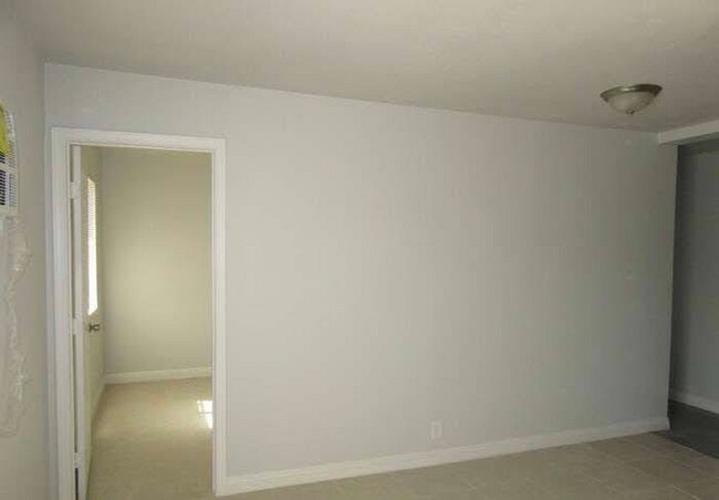 Photo - 5930 Cassedy Ln Unit A