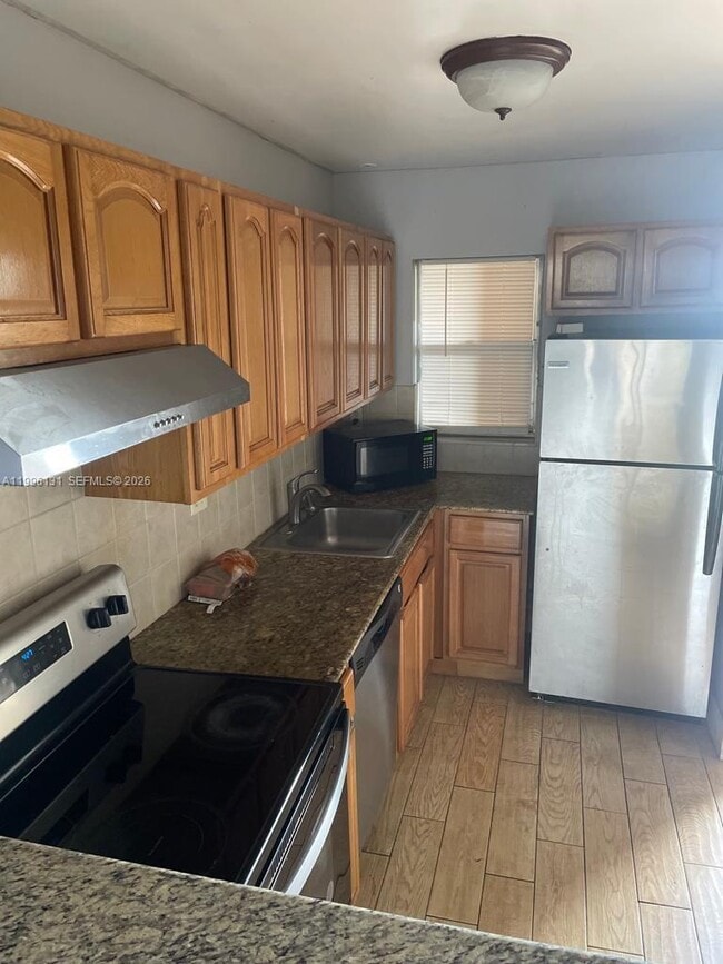 Photo - 4111 Stirling Rd Unidad 504