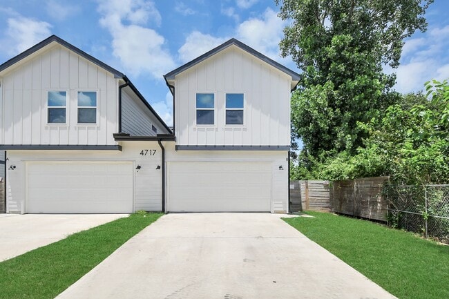 Building Photo - 4717 Talina Way