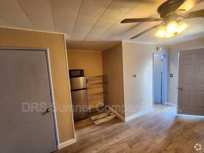Building Photo - 10900 Mason Rd NE Rental