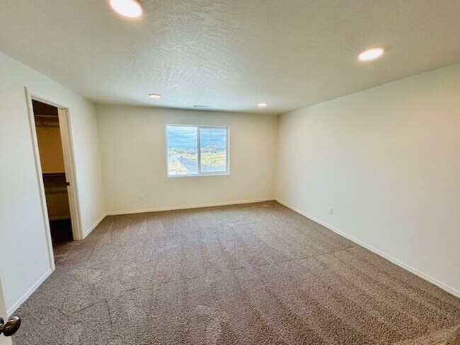 6664 W 36th Pl