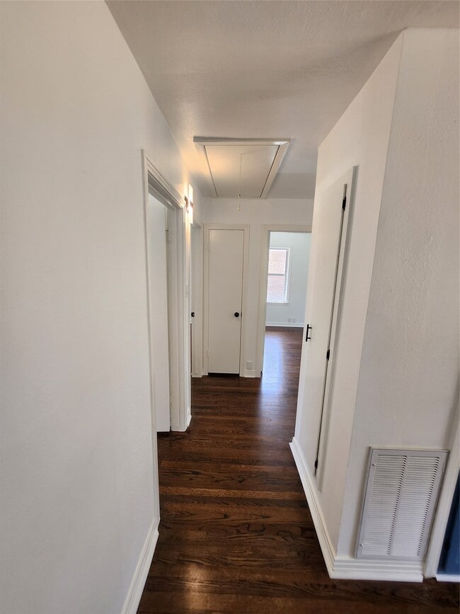 Building Photo - 1635 Wilde Rock Way