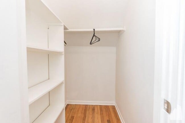 Photo - 3 bedroom in Chicago IL 60657 Unidad 1