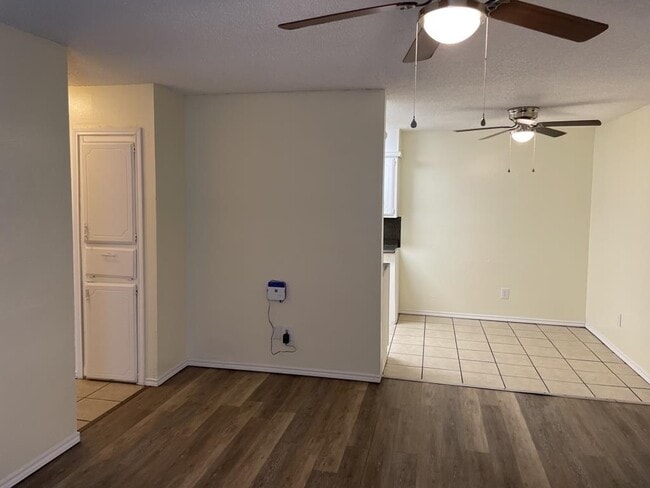 Photo - 2111 NW Lindy Ave