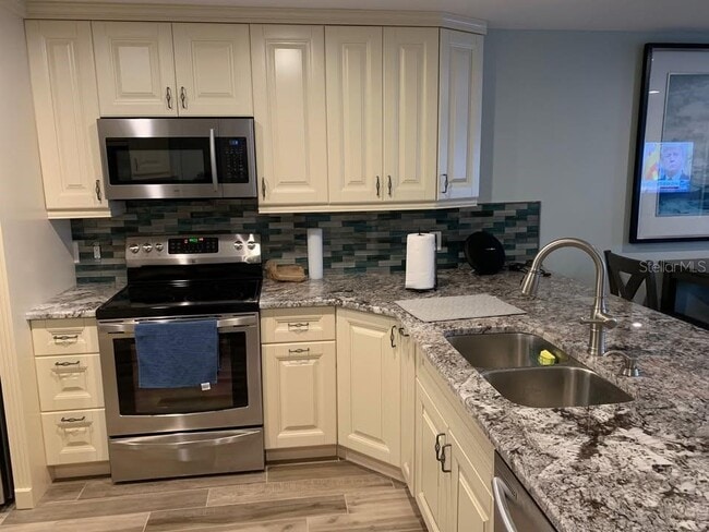 Photo - 610 Island Way Unidad 206