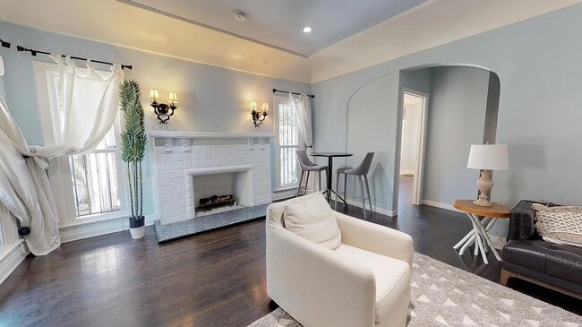 Photo - 216 S Orange Dr