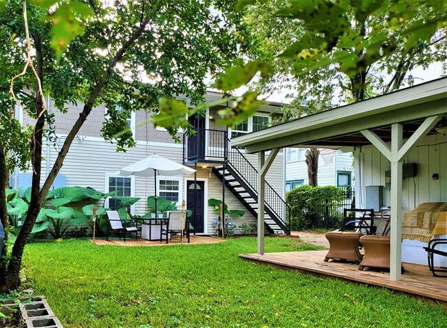 Photo - 3115 Cleburne St