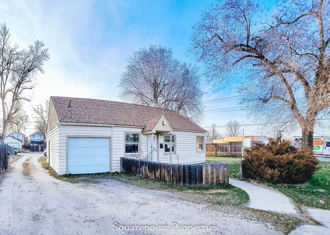 Cute bungalow on the Bench - 1801 S Vista Ave